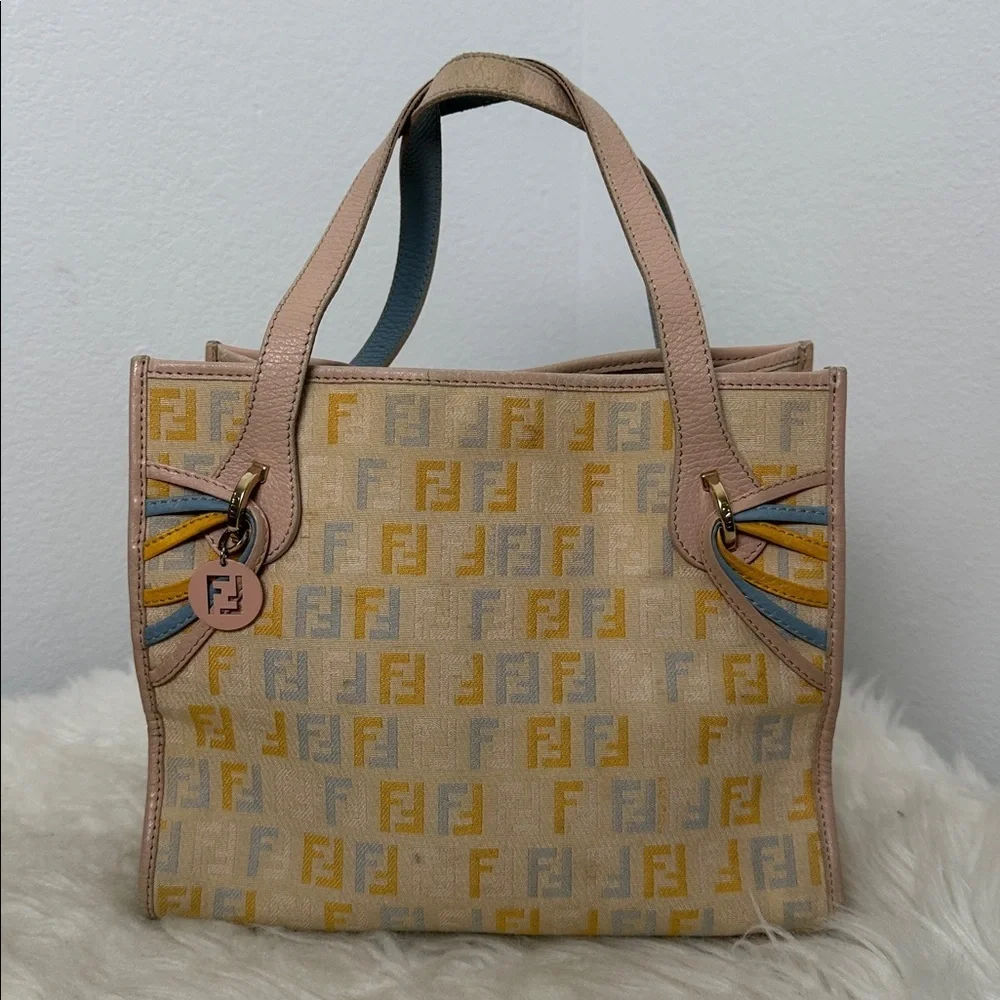 💯Authentic Fendi Tote Multi Color🍀